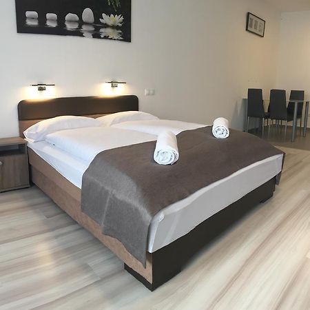 F&M Apartman Egerszalók Exterior foto